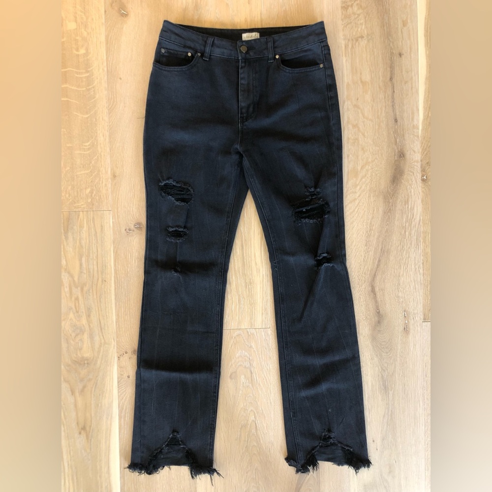 Wonderly black jeans size 12, mid rise, slim flare.